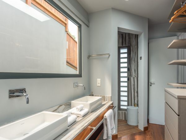 St. Barts Home 985721