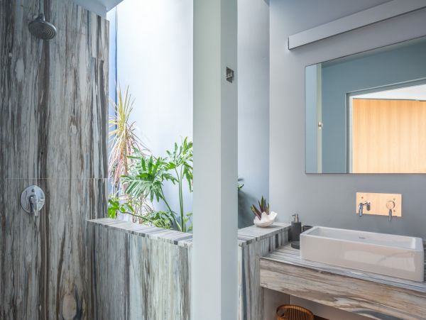 St. Barts Home 985721