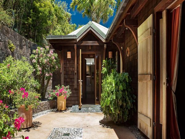 St. Barts Home 985723