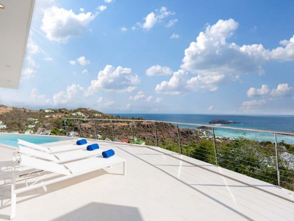 St. Barts Home 985724