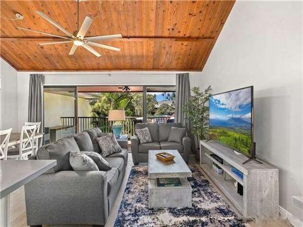 Short Walk to Beach Kihei Vacation Two Bedroom Pool Condo