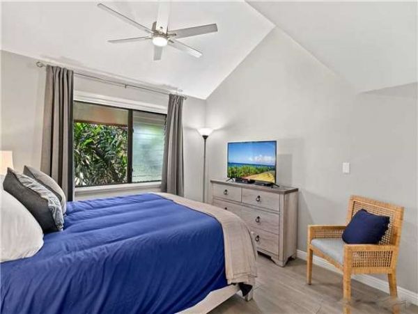 Short Walk to Beach Kihei Vacation Two Bedroom Pool Condo