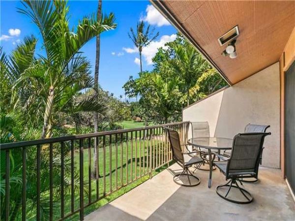 Short Walk to Beach Kihei Vacation Two Bedroom Pool Condo