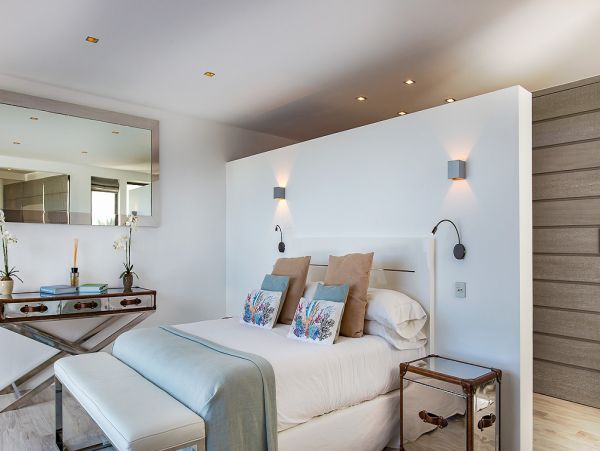 St. Barts Home 985726