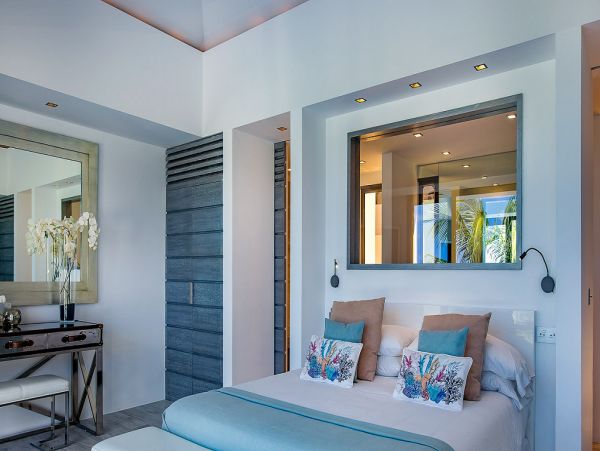 St. Barts Home 985726