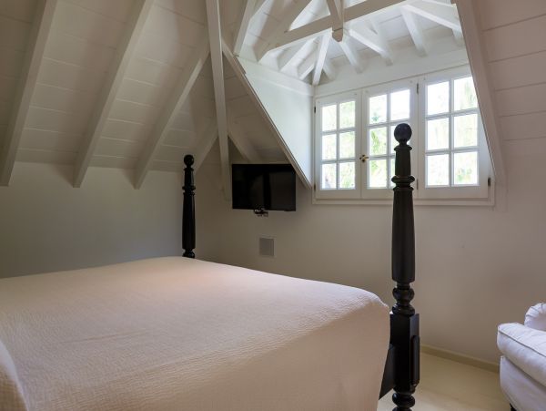 St. Barts Home 985728