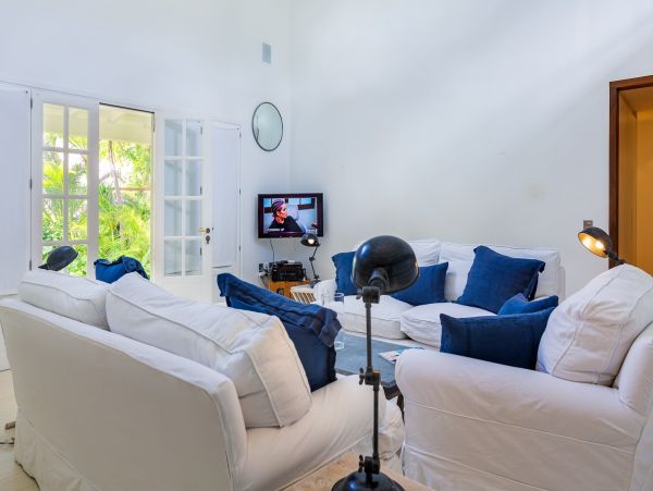 St. Barts Home 985728