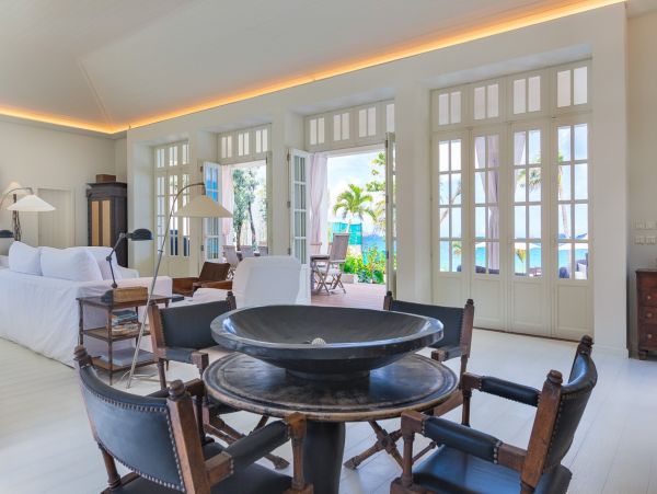 St. Barts Home 985728