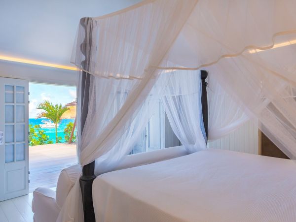 St. Barts Home 985728