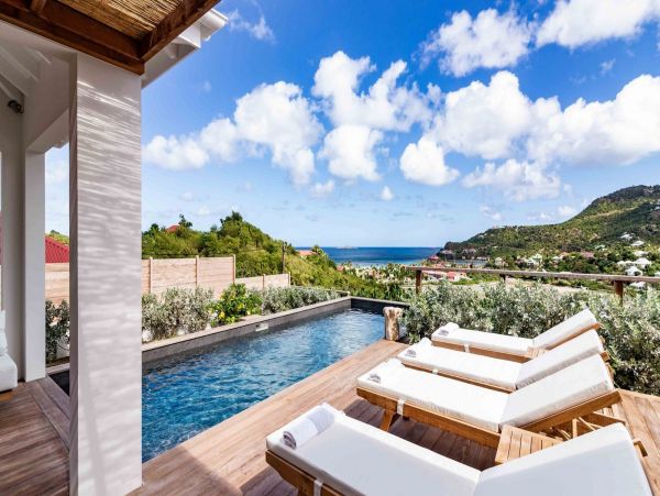 St. Barts Home 985729