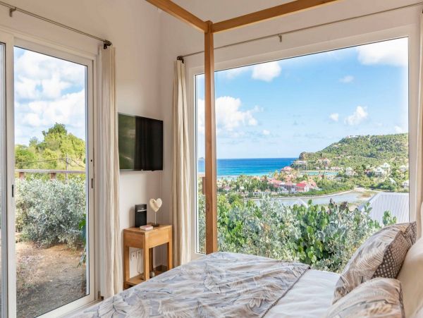 St. Barts Home 985729