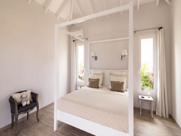 St. Barts Home 985729