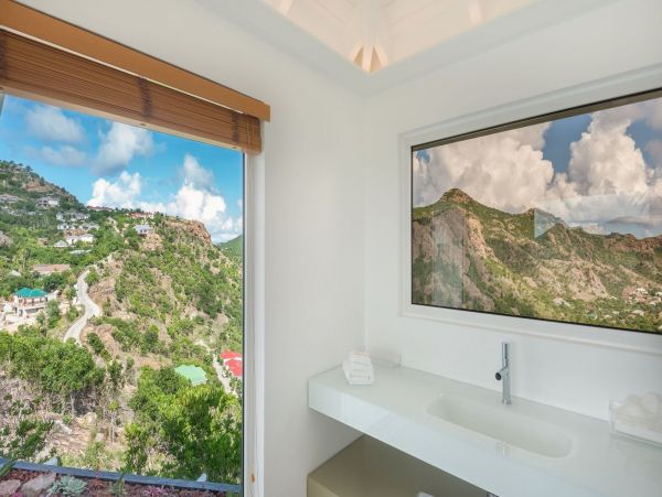 St. Barts Home 985730