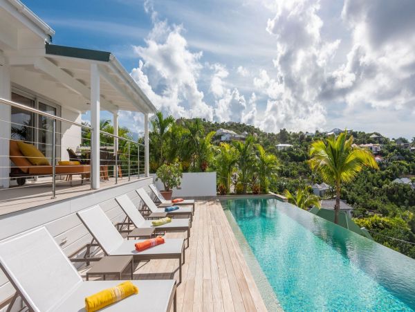 St. Barts Home 985730