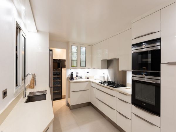 St. Barts Home 985730