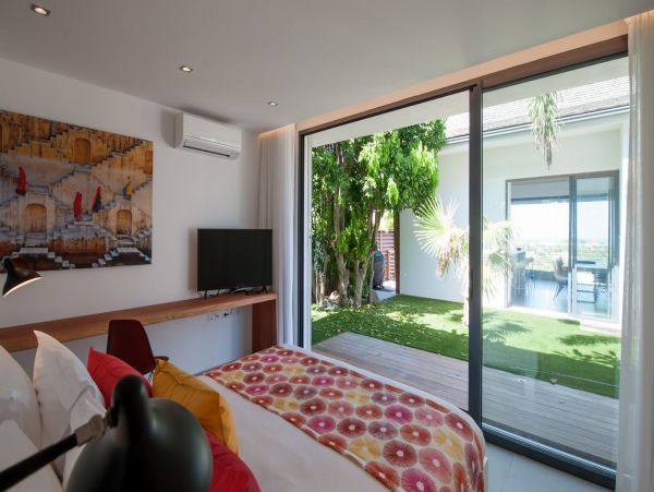 St. Barts Home 985732