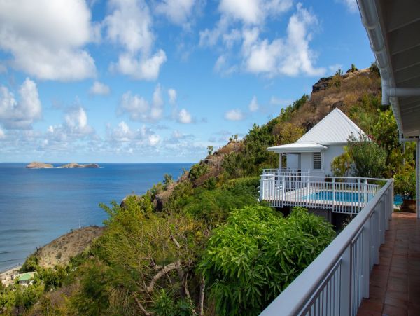 St. Barts Home 985733