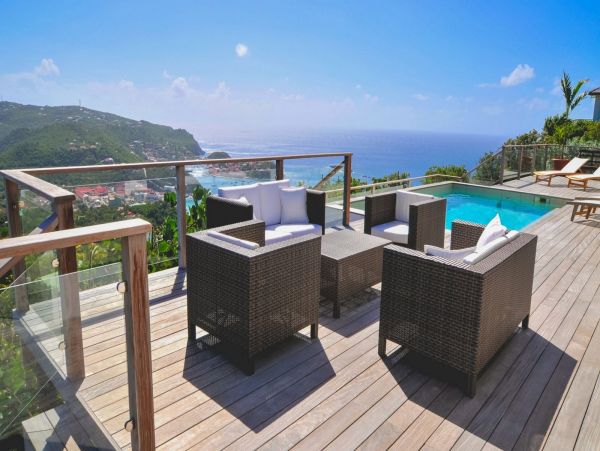 St. Barts Home 985735