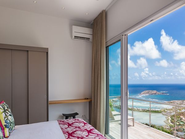 St. Barts Home 985736