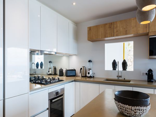 St. Barts Home 985736