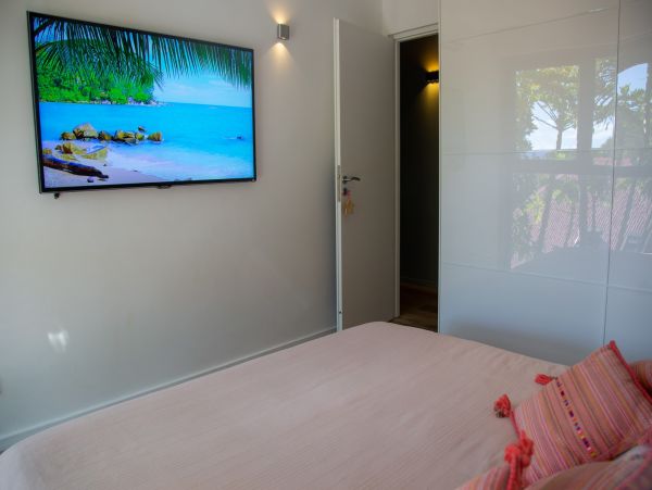 St. Barts Home 985737
