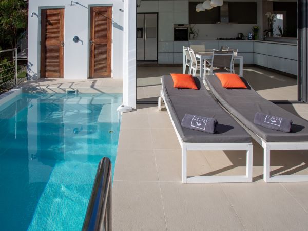 St. Barts Home 985737