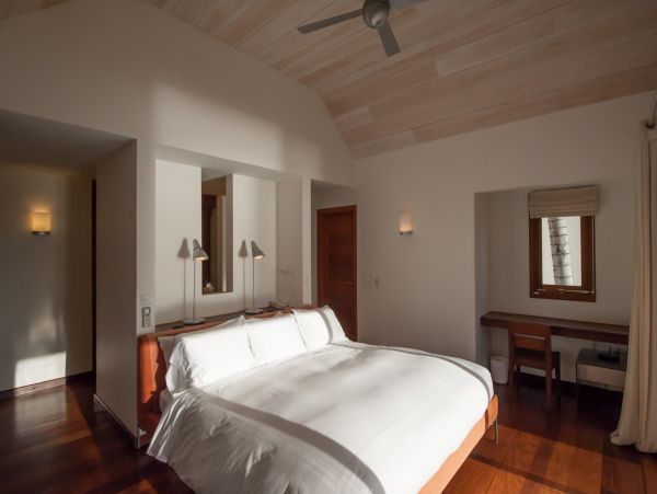 St. Barts Home 985738