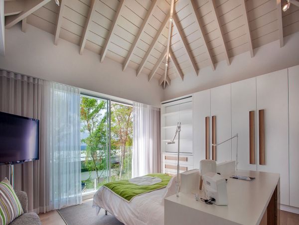 New Arrival Four Bedroom Luxury St. Barts. Stunning Villa with Pool