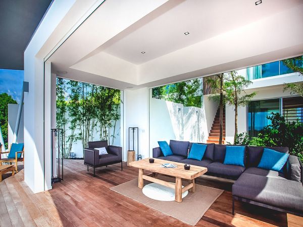 New Arrival Four Bedroom Luxury St. Barts. Stunning Villa with Pool