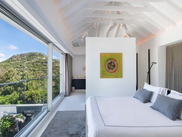New Arrival Four Bedroom Luxury St. Barts. Stunning Villa with Pool