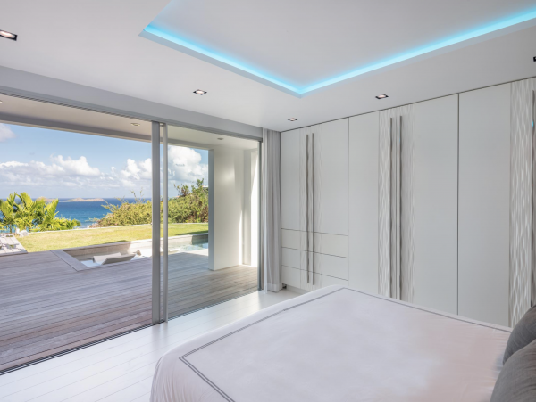 New Arrival Four Bedroom Luxury St. Barts. Stunning Villa with Pool