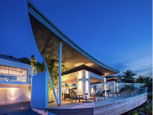 New Arrival Four Bedroom Luxury St. Barts. Stunning Villa with Pool