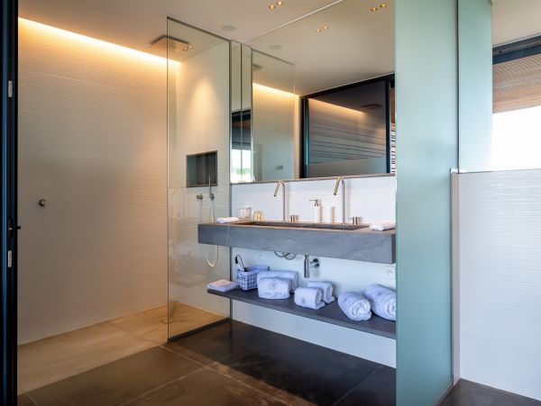 St. Barts Home 985742