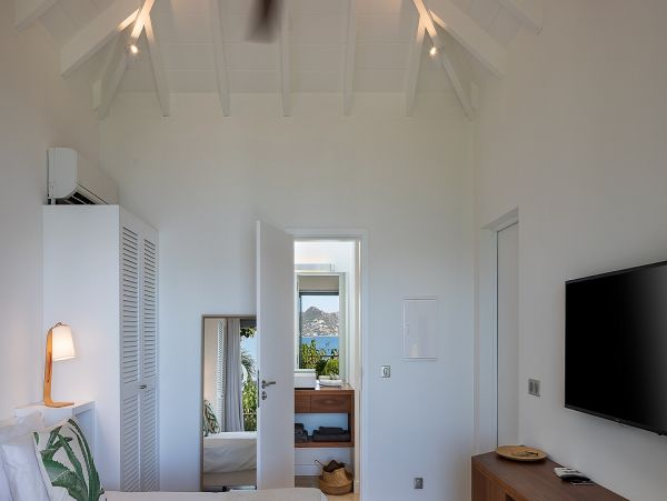 St. Barts Home 985744