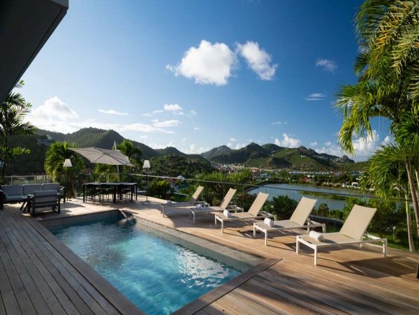 St. Barts Home 985746