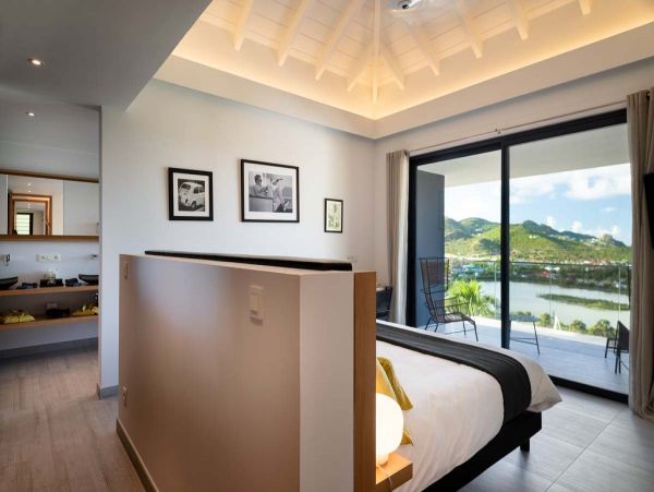 St. Barts Home 985746