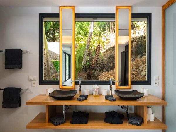 St. Barts Home 985746