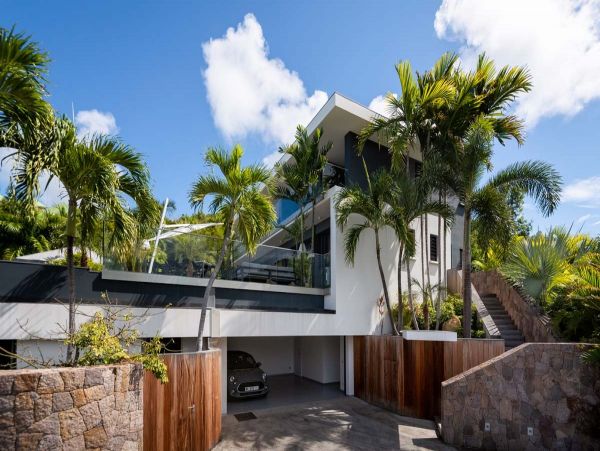 St. Barts Home 985746