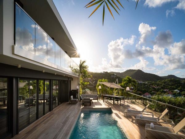 St. Barts Home 985746