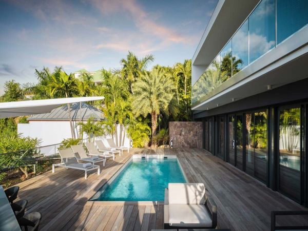 St. Barts Home 985746