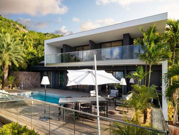 St. Barts Home 985746