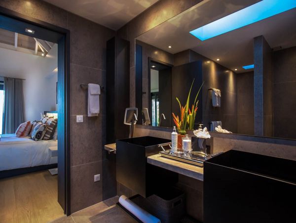 St. Barts Home 985749
