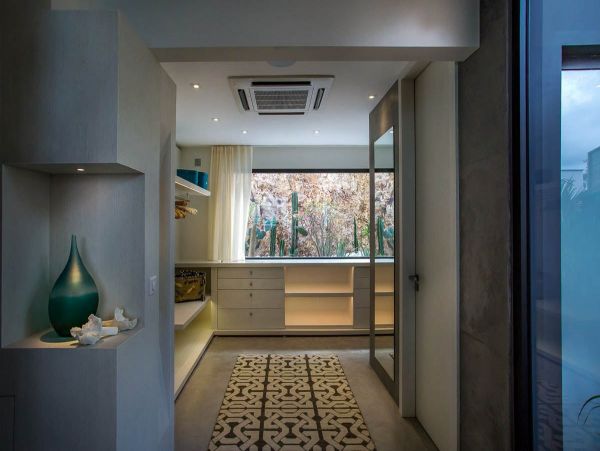 St. Barts Home 985749