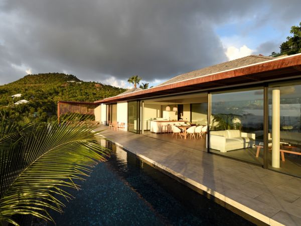 St. Barts Home 985755