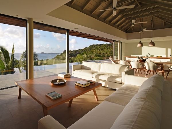 St. Barts Home 985755