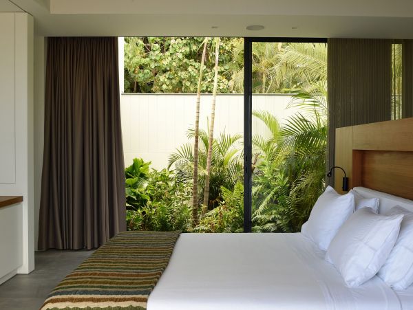 St. Barts Home 985755