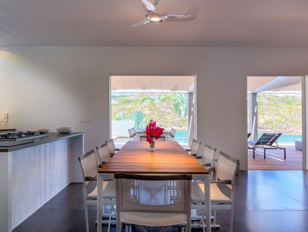 St. Barts Home 985757