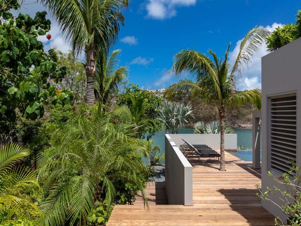 St. Barts Home 985757