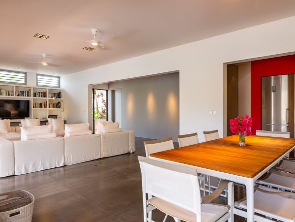 St. Barts Home 985757
