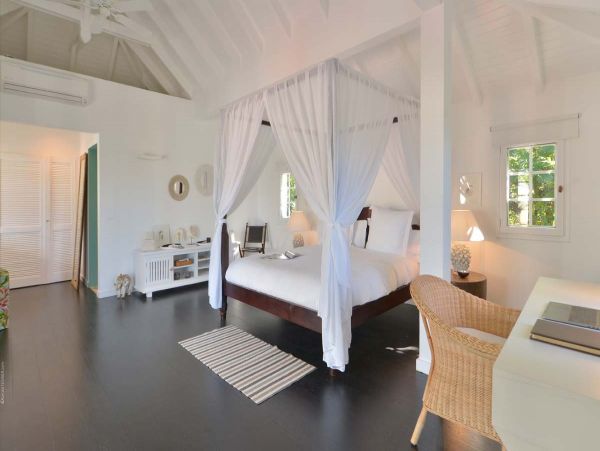 St. Barts Home 985759
